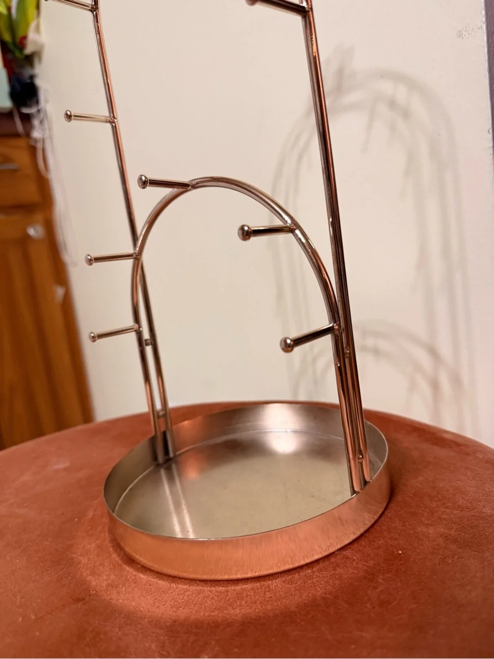 Metal arch Jewelry Stand with Bird Accent - Rose Gold